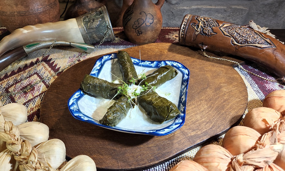 Долма at Tbilisuri Ezo Georgian restaurant in Tbilisi }}